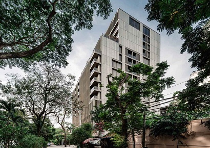 Khách sạn hiện đại 11 tầng sang trọng có không gian nghỉ dưỡng bình yên thơ mộng