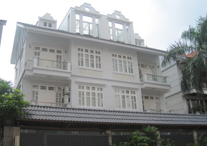 Thi công trọn gói biệt thự 3 tầng kiểu Pháp